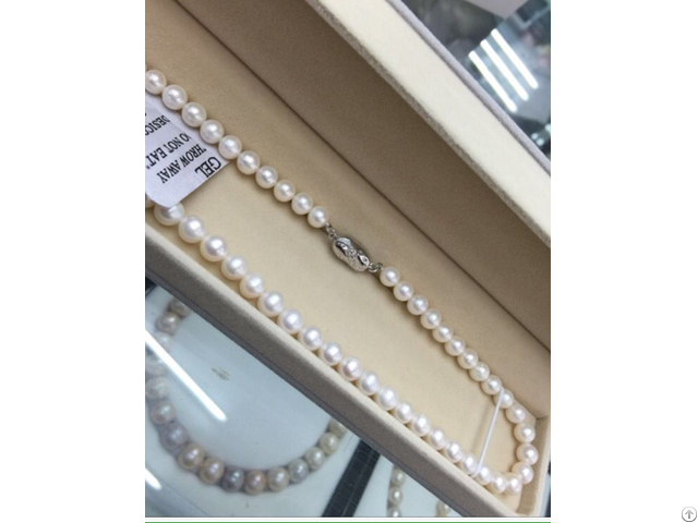 Fresh Water Pearl Necklace