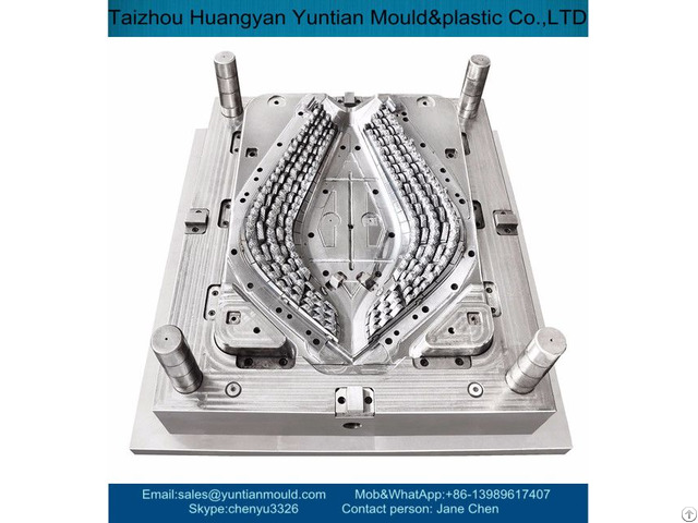 China Auto Lamp Mould