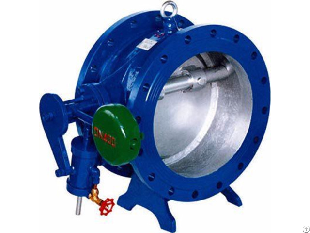 Tilting Disc Check Valve With Counterweight Arm