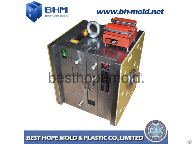 Professional Hot Runner Mold In China
