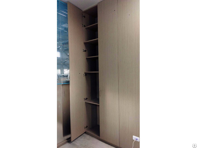 Aluminum Honeycomb Closet With Coverage