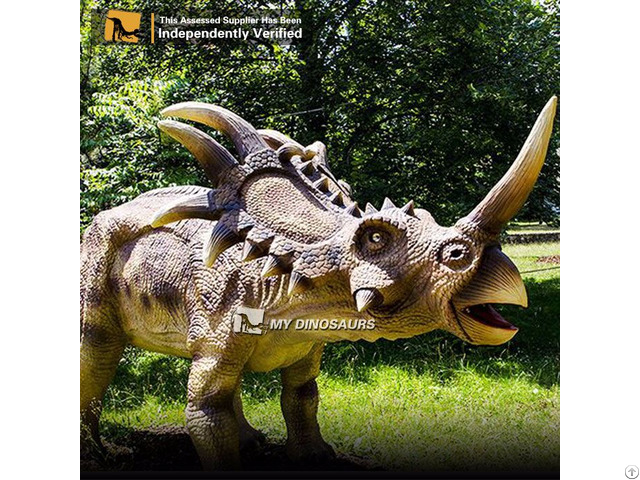 Animatronic Dinosaur Shows Lifelike Dinosaurs Model