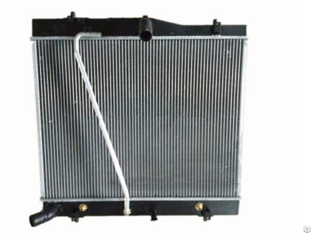 Toyota Hiace 16400 70170 Aftermarket Aluminum Fin Tube Car Radiator Pa66 Gf30