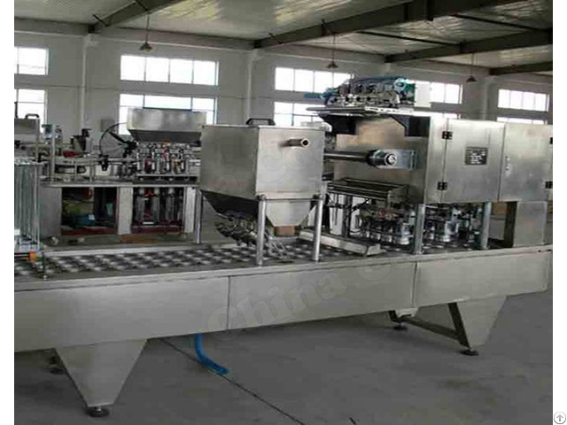 Ce Standard Manufacture Full Automatic Yogurt Cup Filling Sealing Machine