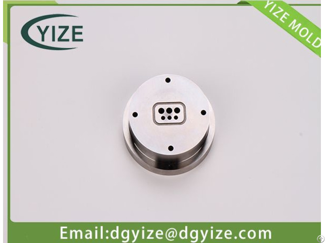 The Level Of Precision Plastic Mold Components In Yize Mould Is Very High