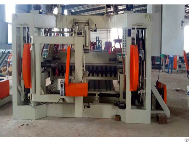 Spindle Peeling Machine For Face Veneer