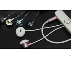 Top Rated Earbuds With Best Microphone