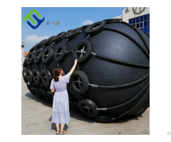 China Factory Direct Sale Dock Port Ship Pneumatic Rubber Fender For Berthing