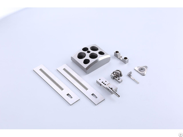 Precision Connector Mold Parts In Yize Mould Are With High Performance