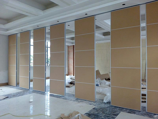 Free Design Hot Selling Wooden Sliding Folding Partition Wall Color Block Vintage