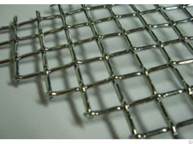 Crimped Wire Mesh Materials Using