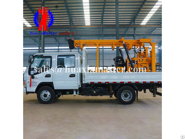 Xyc 200 Vehicle Mounted Hydraulic Core Drilling Rig