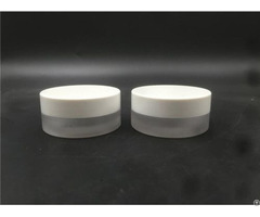 China Competitive Manufacturer Cosmetic Round Jar Screw Neckpress Glass Bottle 15g Supplier