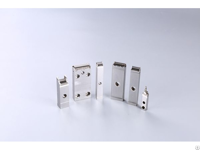 Precise Connector Core Pin Manufacturer Sleeve Supply