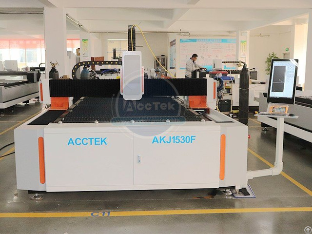 China Heavy Duty Cnc Metal Sheet Fiber Laser Cutting Machine Akj1530f