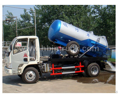 Dongfeng 3000 Litres Vacuum Tank Truck
