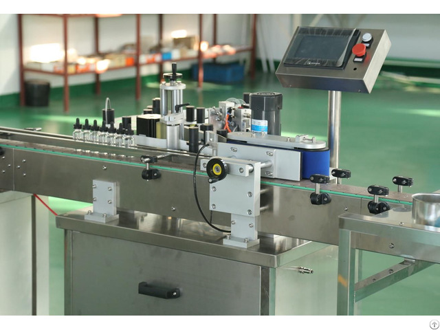 New Juice Bottles Automatic Hot Melt Glue Labeling Machine With Pvc Label