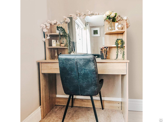 Dressing Table With Mirror