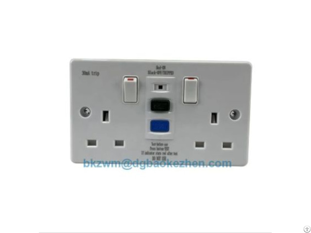 Double Plastic Rcd Socket With Switch