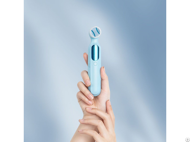 Mericonn Stylish And Compact Nail Clipper