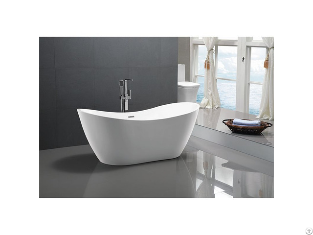 Luxury Freestanding Bathtub White