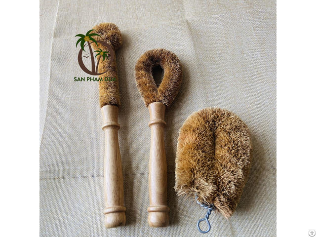 Kitchen Cleaning Tools Made From Coconut Fiber