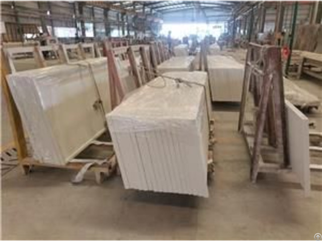 White Quartz Kitchen Countertop