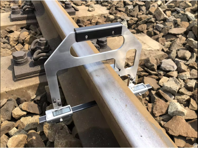 Digital Rail Wear Gauge For Measuring