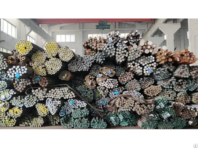 Spot Supply Outstanding Steel Rods Applications