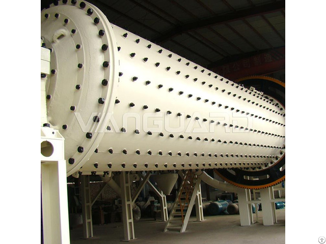 Large Capacity Mining Horizontal Dry Ball Mill For Clay Feldspar Limestone