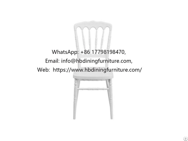 White Fashionable Environmentally Friendly Plastic Dining Chair