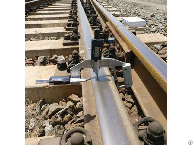 The Digital Rail Profile Wear Gauge