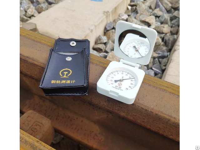 Pointer Rail Thermometer