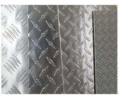 Customized 1 2 7 0mm Patterned Aluminum Sheet For Anti Skid Use In Automobiles Ships 5052 5083 3003