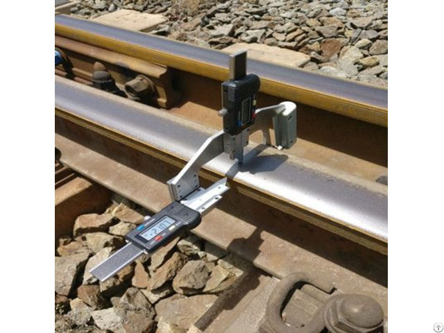 Digital Rail Head Wear Gauge