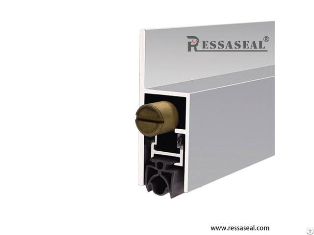 Ressa Rmd Ly6a Surface Mounted Automatic Door Sweep