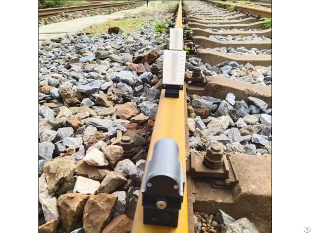 Portable Rail Laser Curve Alignment Liner Device