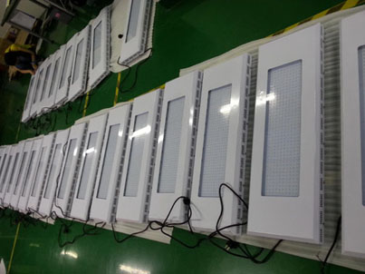 1200w Led Grow Light With Full Spectrum For Medicinal Herbs Harvest Faster Heavier And Higher Qualit