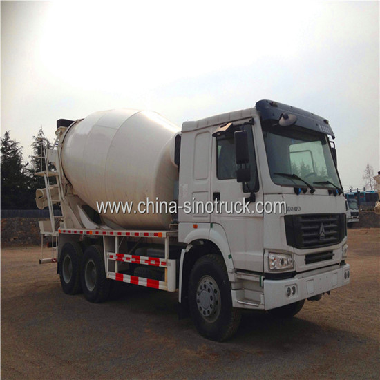 China Sinotruk Howo Concrete Mixer Truck 8cbm 6x4