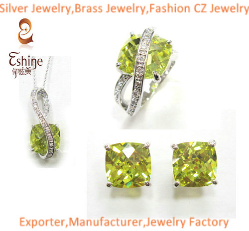 Fantastic Sterling Silver Jewelry Set With Cushion Peridot Cz Stones Women Wedding Party