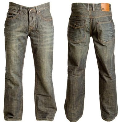 Jeans In Straight Fit Pattern