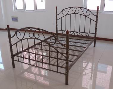 Modern King Size Metal Bed