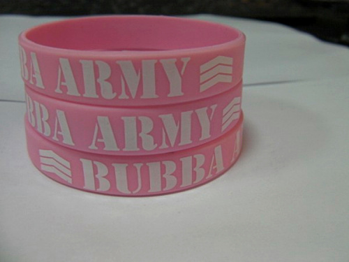 Pink Silk Screen Printing Silicone Wristband With Any Logo