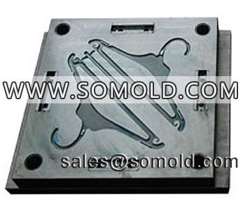 Plastic Injection Hangers Mould