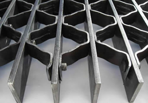Riveted Grating Ideal For Heavy Load Applications