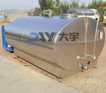 Sell Stainless Steel Milk Cooling Tank Ce Factury Price