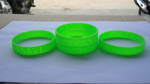 Single Green With Custom Logo Silicone Wristband From Manufacturer