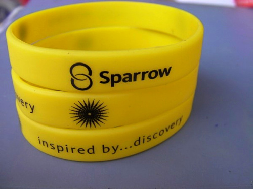 Yellow Color Fashion Color Silicone Wristband With Any Logo
