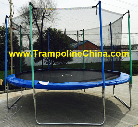 16ft Trampoline With Enclosure