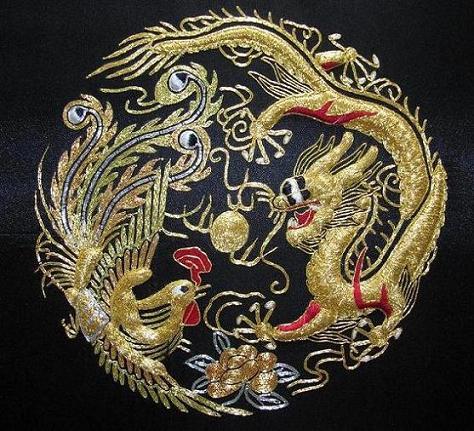 Chinese Handmade Solid Golden Embroidery Dragon Phoenix Painting